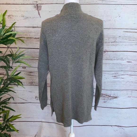 RDI Deep V-Neck Tunic Knit Split Hem Sweater NWT - Picture 5 of 11